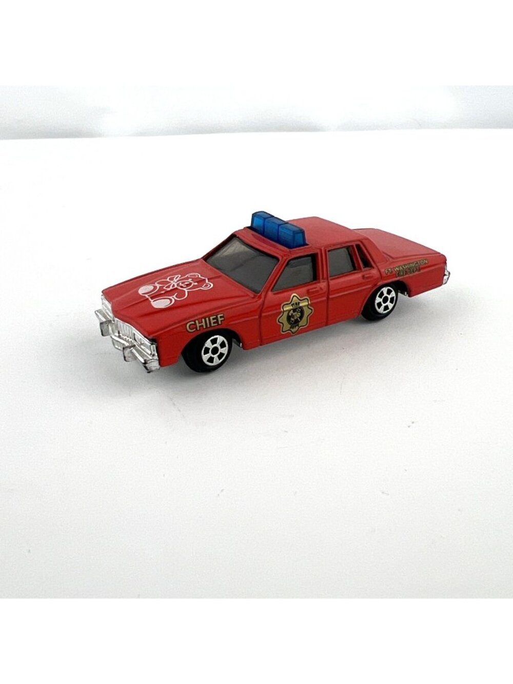 1980 ERTL Pontiac Bonneville Ft Washington Fire Dept Chief Red Teddy Bear 1:64